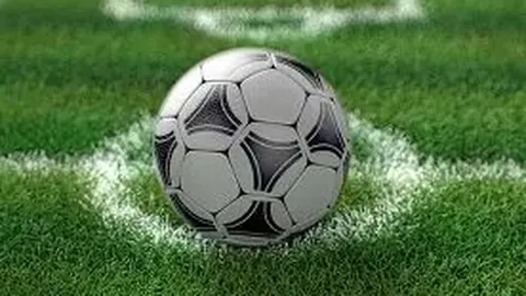 迎战曼联！莫耶斯坦言：即便是顶级教练也会有低谷时刻。